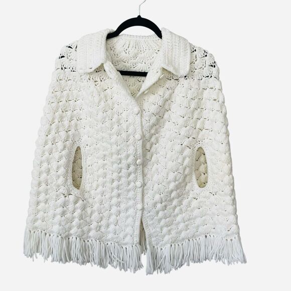 Vtg 70s Hand Knit Crochet Cape Collared Button Front Shawl Poncho Cottagecore - Picture 1 of 7
